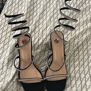 Elegant Black Strappy Women's Sandals